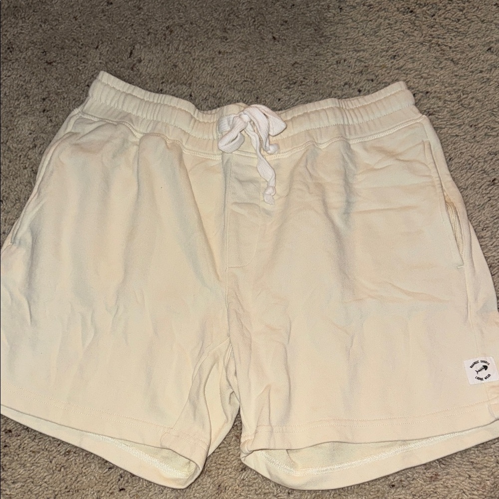 Maamgic - Cream Casual Shorts